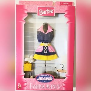 '97 VINTAGE BARBIE - AN OUTFIT FROM THE AUTHENTIC JEANS COLLECTION
